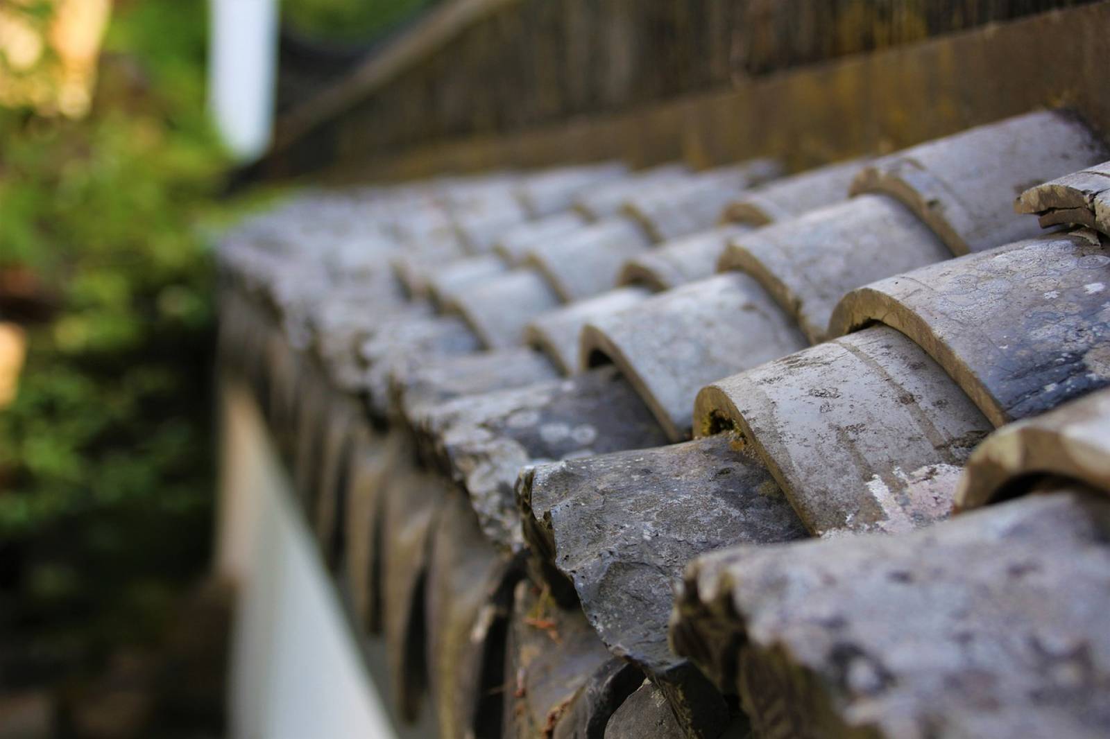 Infiltration d'eau, couvreur dans le var 83