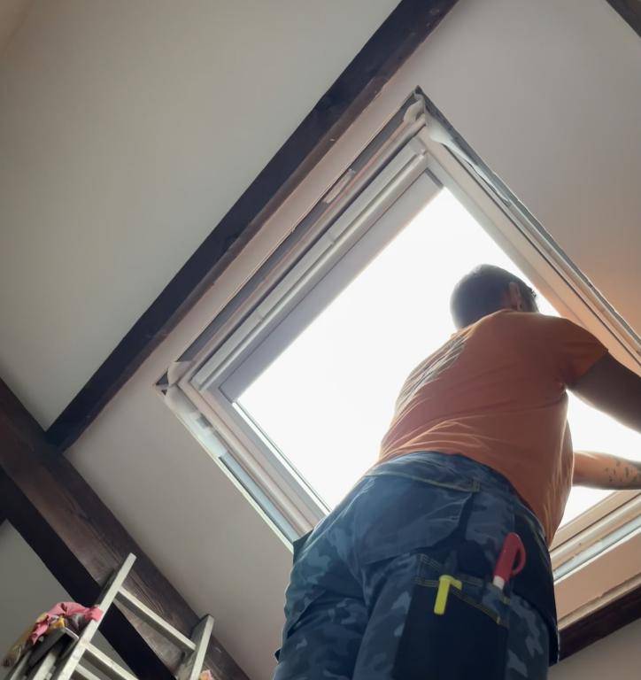 CREATION D'UNE OUVERTURE ET POSE D'UN VELUX