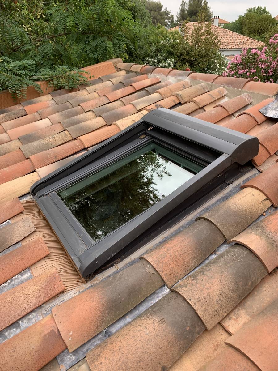 Les diffrents VELUX installs par nos couvreurs  La Seyne sur mer dans le var 83